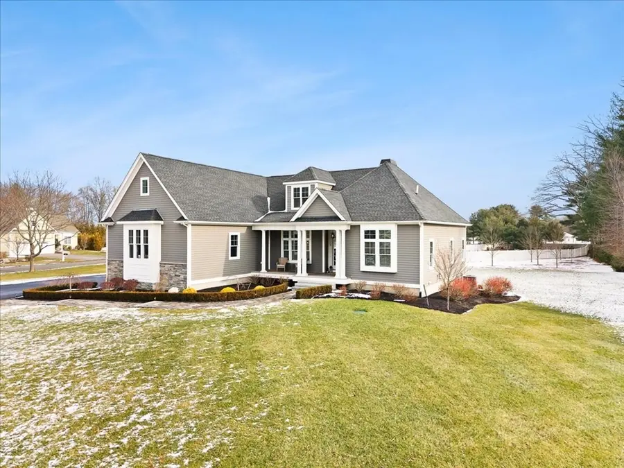 34 Palmer River Rd, Swansea, MA 02777 - Image #3