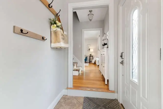 15 Maple St, Melrose, MA 02176 - Image #2