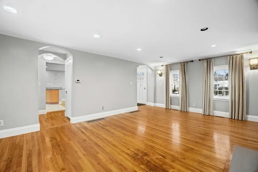 66 Brookline St, Newton, MA 02467 - Image #3