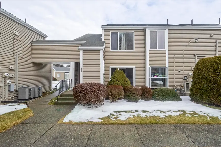 169 Nassau Dr #169, Springfield, MA 01129 - Image #2