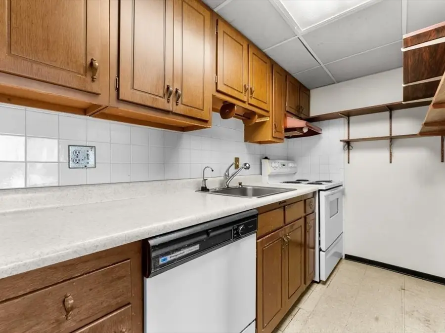 2353 Massachusetts Ave #73, Cambridge, MA 02140 - Image #2