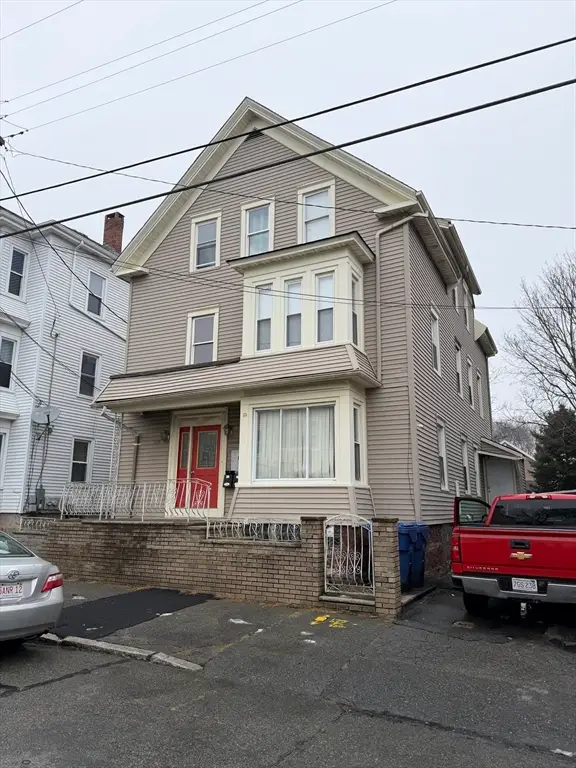 592 Cottage St, New Bedford, MA 02740 - Image #1