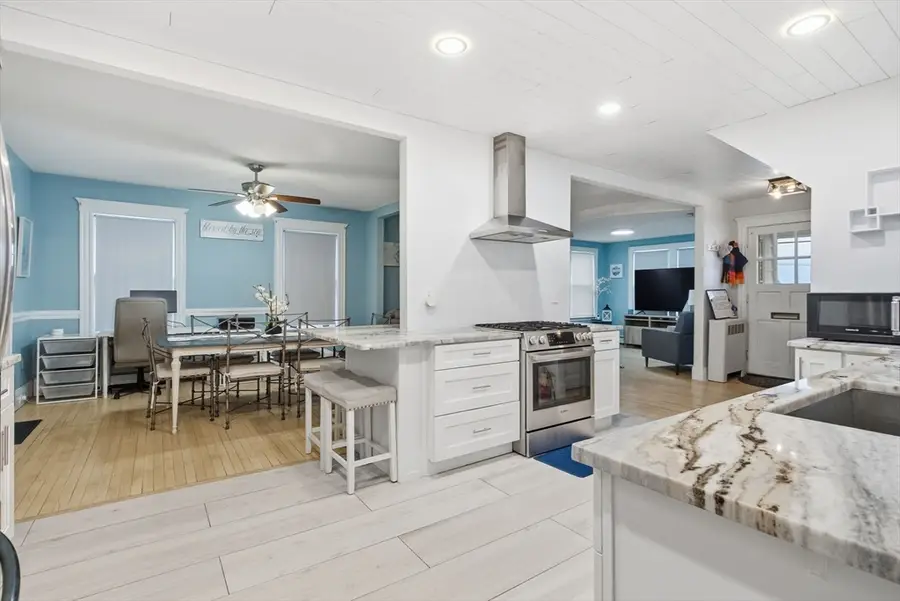 993 Shirley St, Winthrop, MA 02152 - Image #2