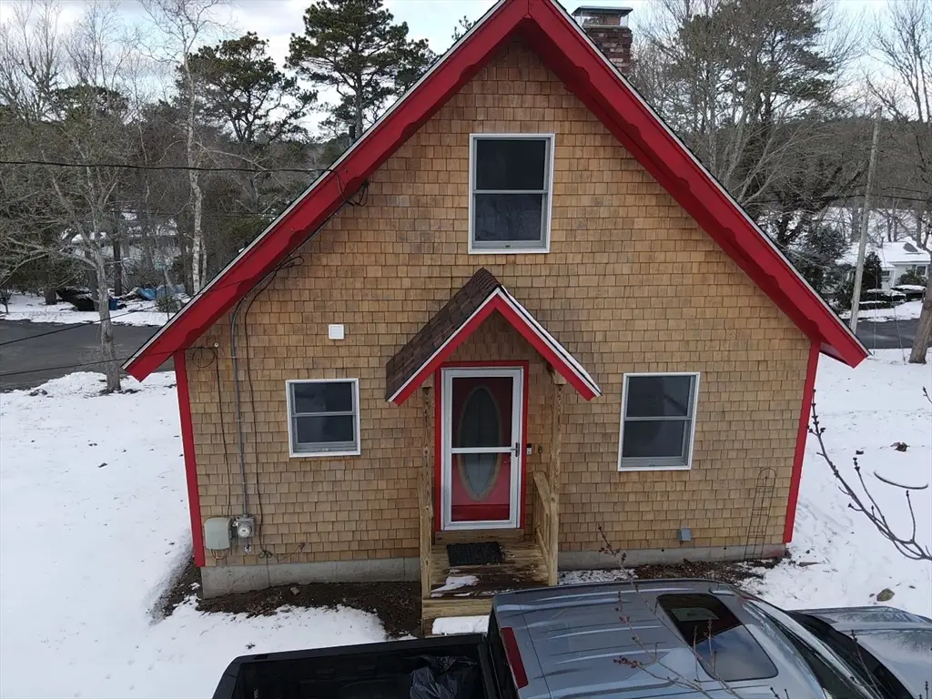 2 Wind Rose Ln, Plymouth, MA 02360 - Image #1
