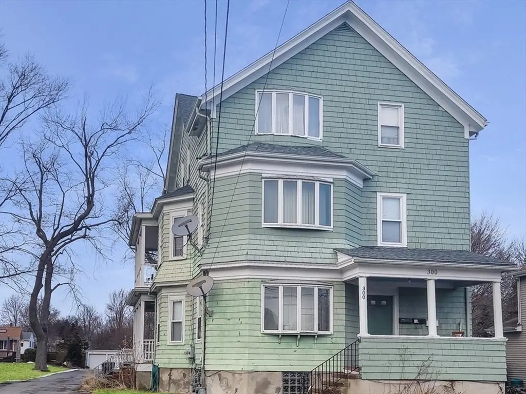 300 Read St, Somerset, MA 02726 - Image #1