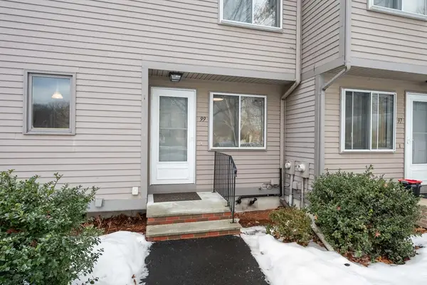 99 Cortland Circle #99, Leominster, MA 01453