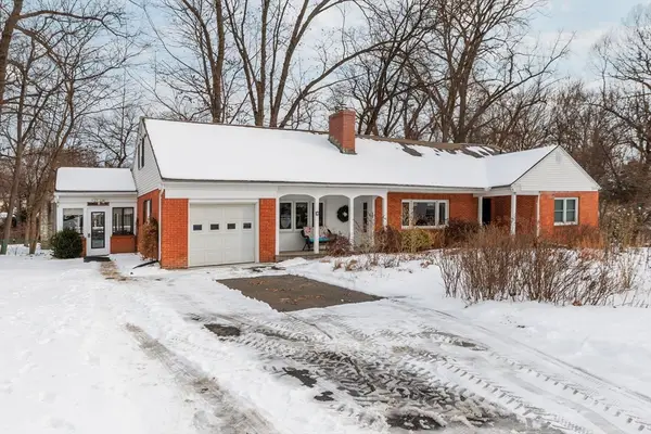 51 Candice Cir, Springfield, MA 01107