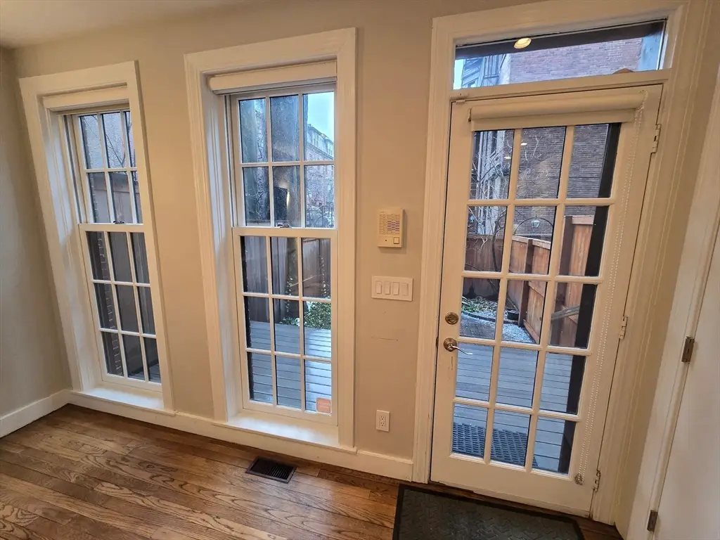 42 Clarendon Street #1, Boston, MA 02116 - Image #1