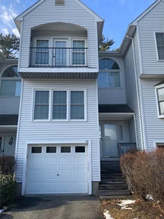 10 Castlegate Dr #10, Springfield, MA 01129 - Image #1