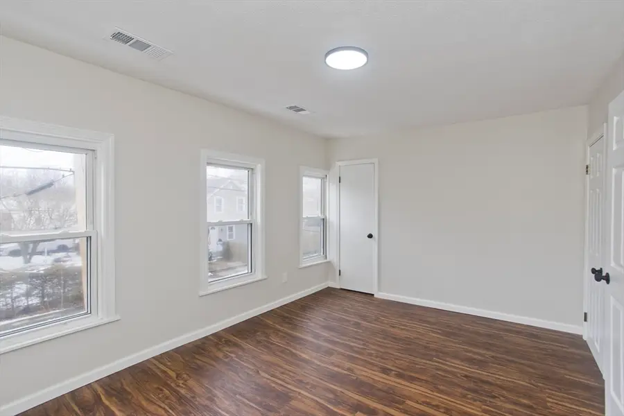 19 Kellogg St, Westfield, MA 01085 - #3