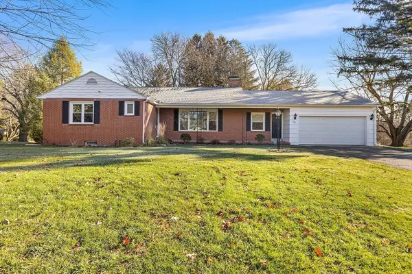 12 Brooklawn Rd, Wilbraham, MA 01095