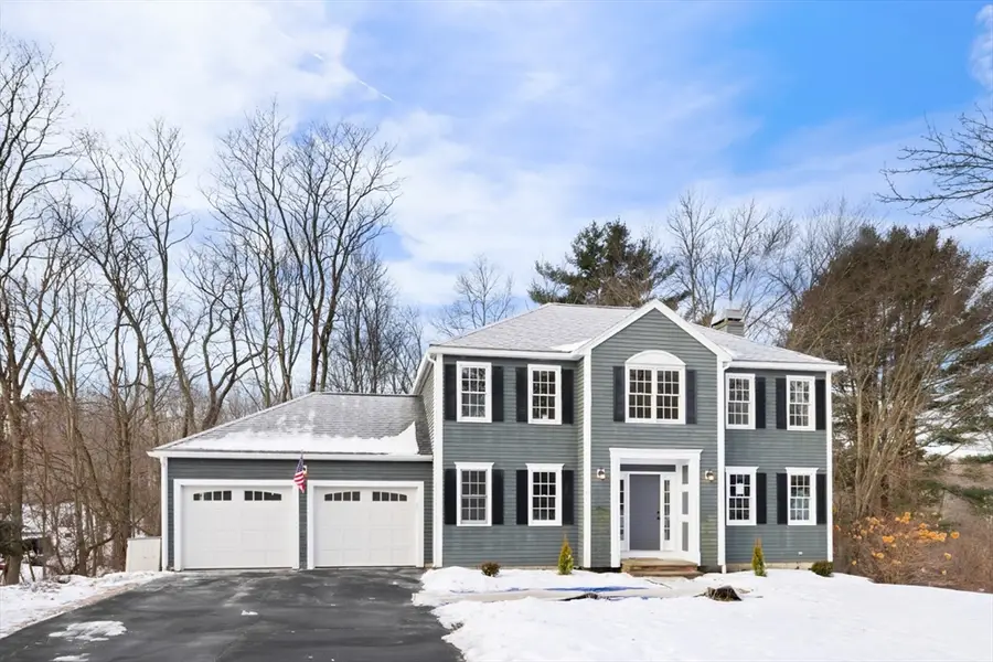 4 Spindle Tree Ln, Amesbury, MA 01913 - Image #2