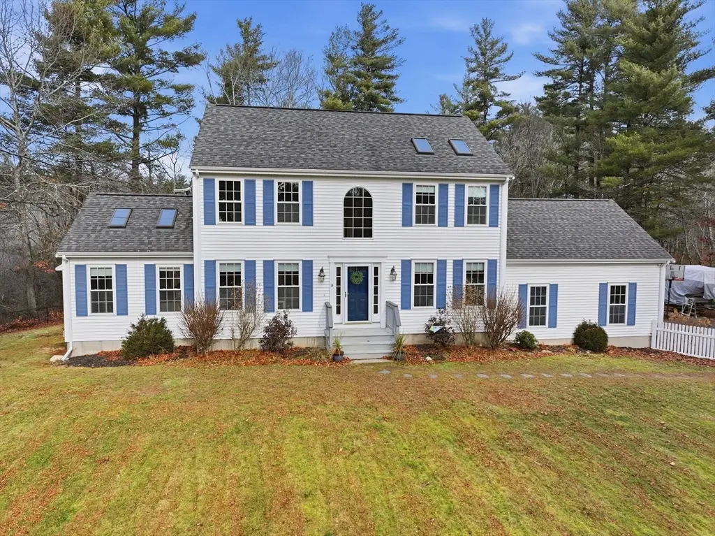 14 Marks Ln, Freetown, MA 02717 - Image #1