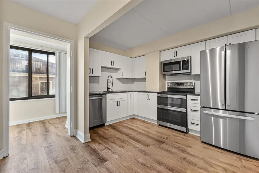 280 Harvard St #2D, Cambridge, MA 02139 - Image #3