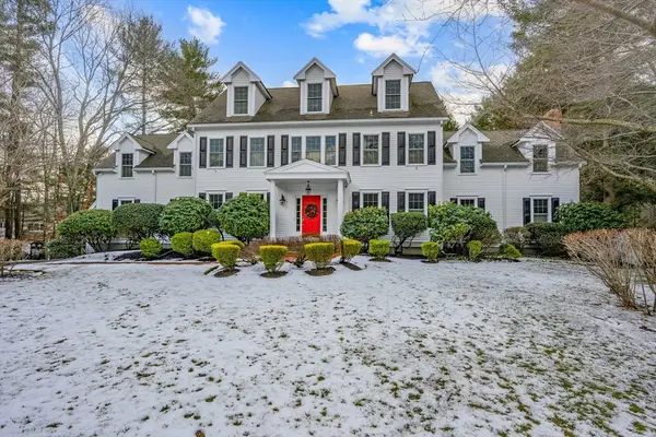 50 Village Ln, Hanover, MA 02339