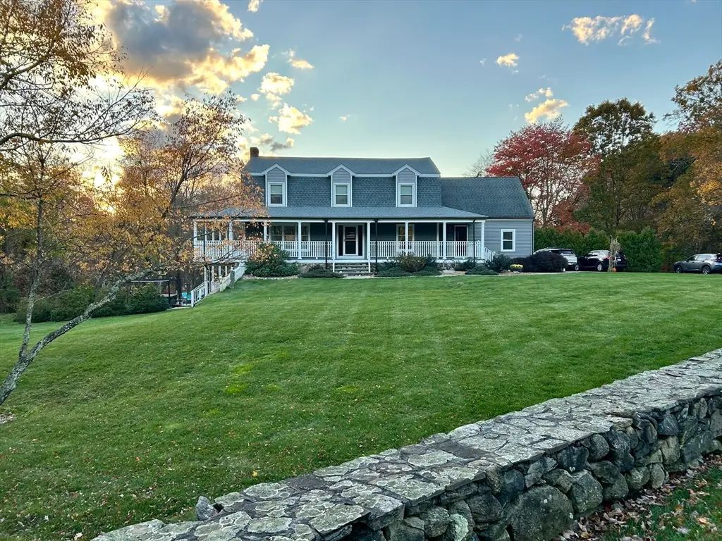 51 Albee Rd, Uxbridge, MA 01569 - Image #1