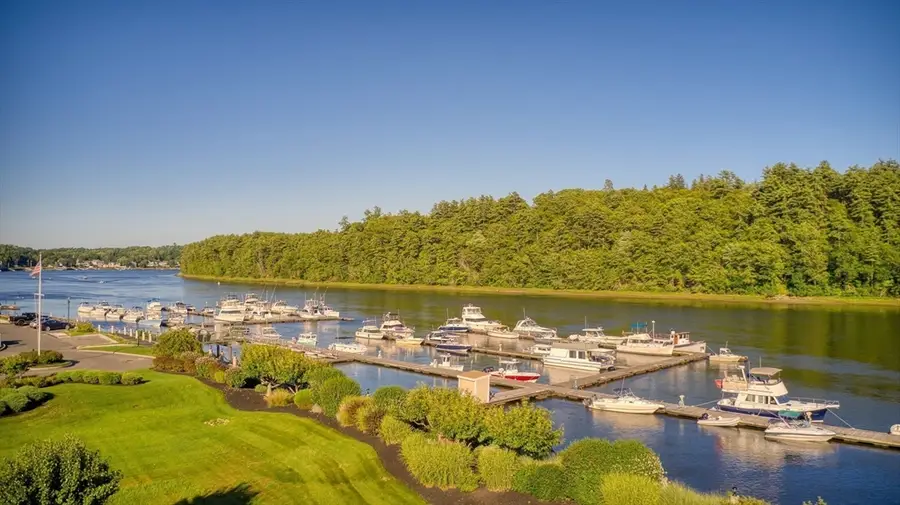 60 Merrimac St #504, Amesbury, MA 01913 - Image #2