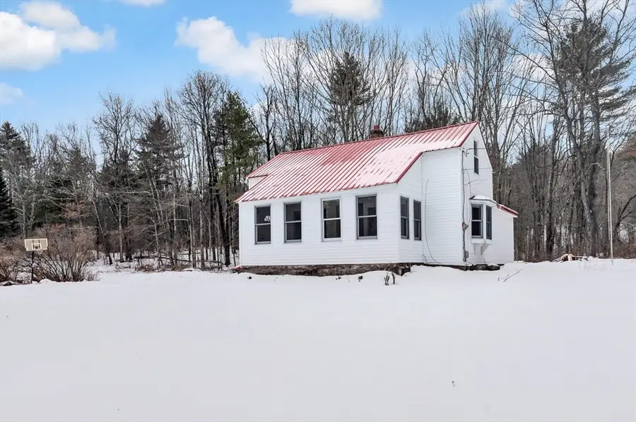 92 Squannacook Rd, Shirley, MA 01464 - Image #2