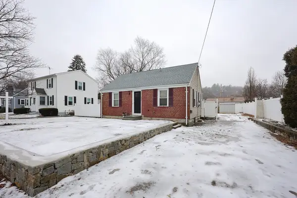 232 Pleasant St, Melrose, MA 02176