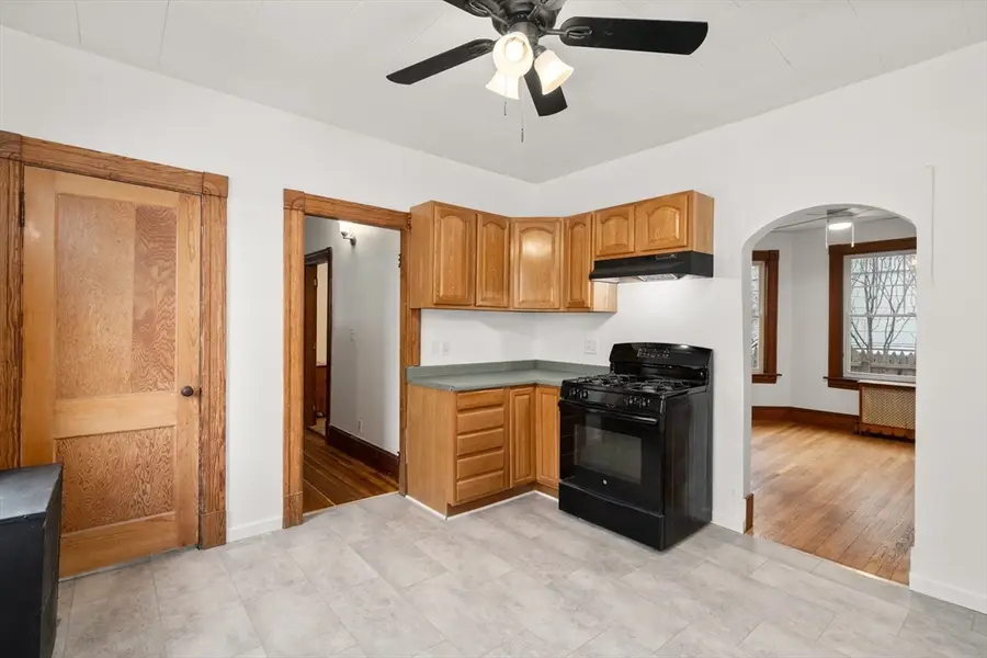 29 Sunnymeade Ave, Chicopee, MA 01020 - Image #2