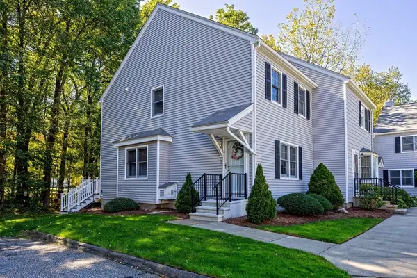 10 Shadow Brook Est #10, South Hadley, MA 01075