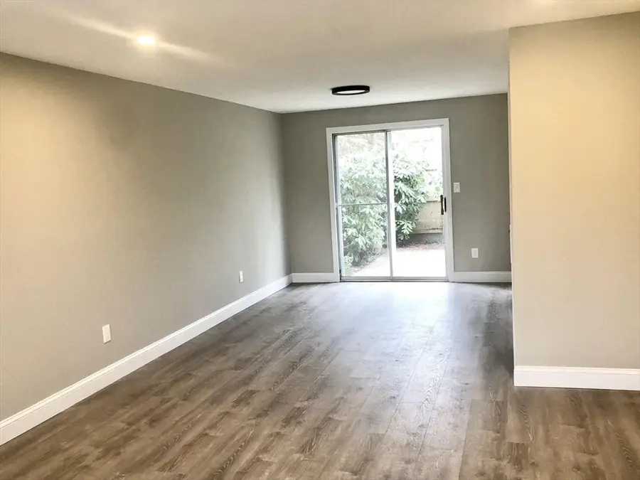 135 W Main St #26, Hyannis, MA 02601 - Image #3