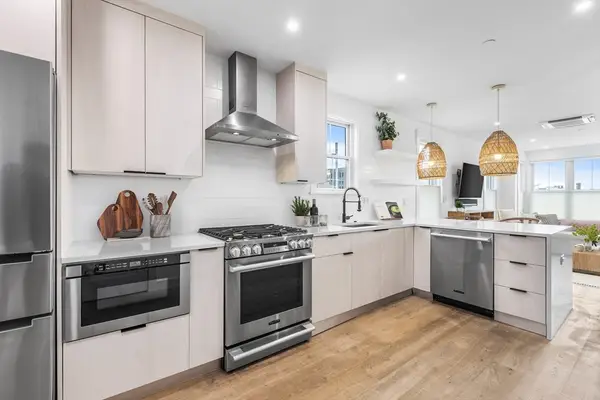 360 Athens St #360, Boston, MA 02127