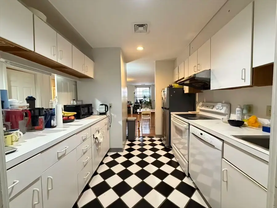 10 Weston Ave #322, Quincy, MA 02170 - Image #2