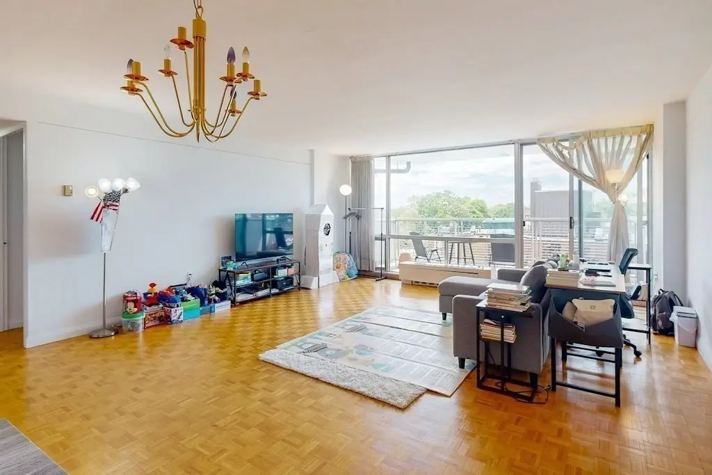 45 Longwood Ave #812, Brookline, MA 02446 - Image #1