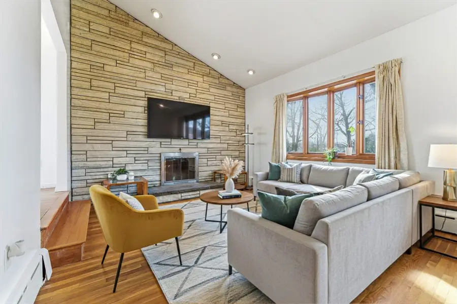 7 Carol St, Stoneham, MA 02180 - Image #3