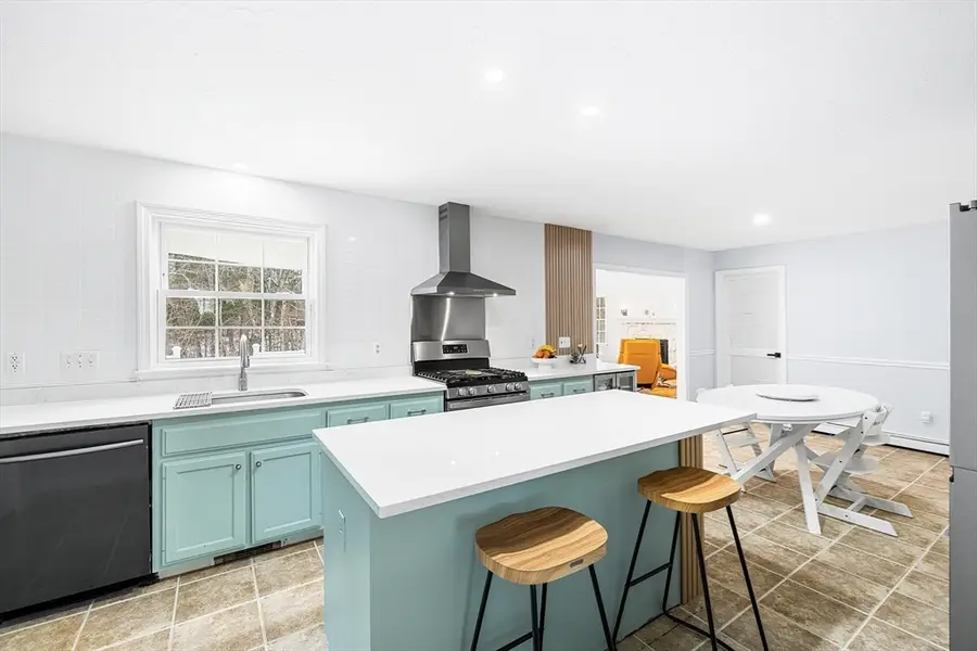 13 Jonathans Way, Upton, MA 01568 - Image #2