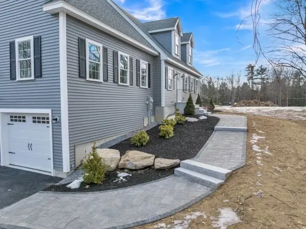 116 Townsend Harbor Rd, Lunenburg, MA 01462 - Image #2