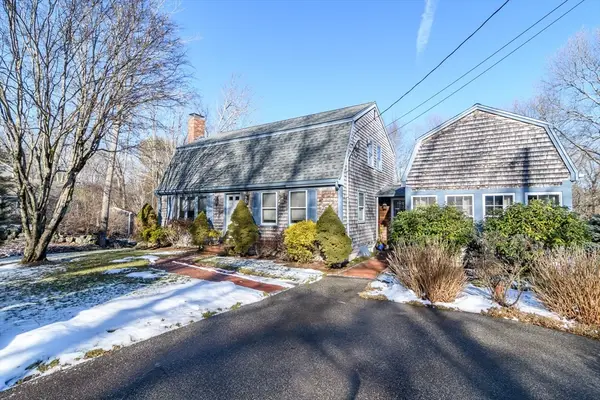 368 Highland St, Stoughton, MA 02072