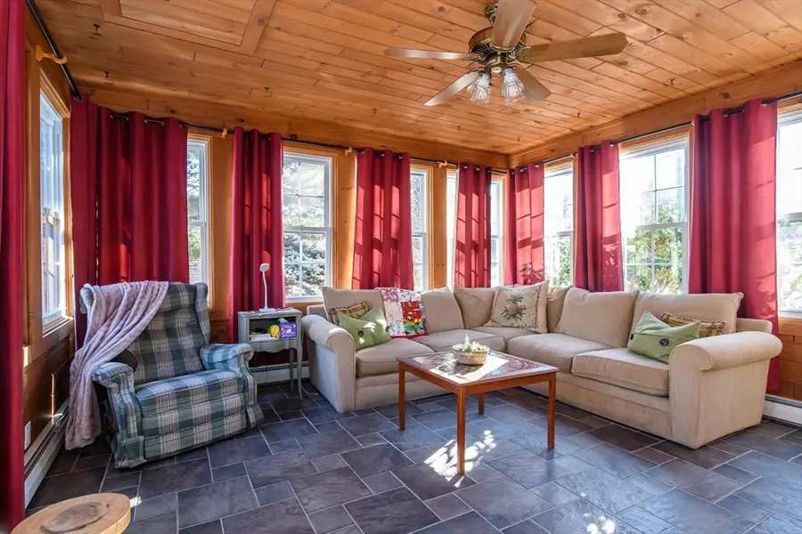 368 Highland St, Stoughton, MA 02072 - Image #3