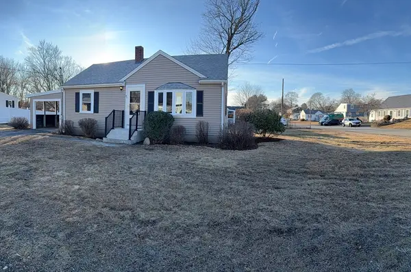 91 Rice St, Abington, MA 02351