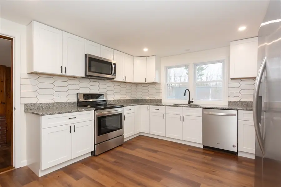 40 Princeton St, Holden, MA 01522 - Image #2