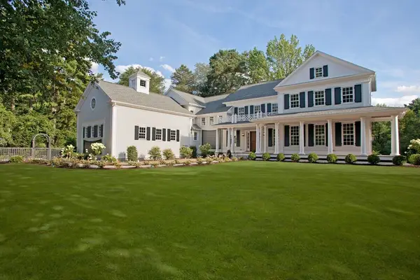 315 Musketaquid Rd, Concord, MA 01742