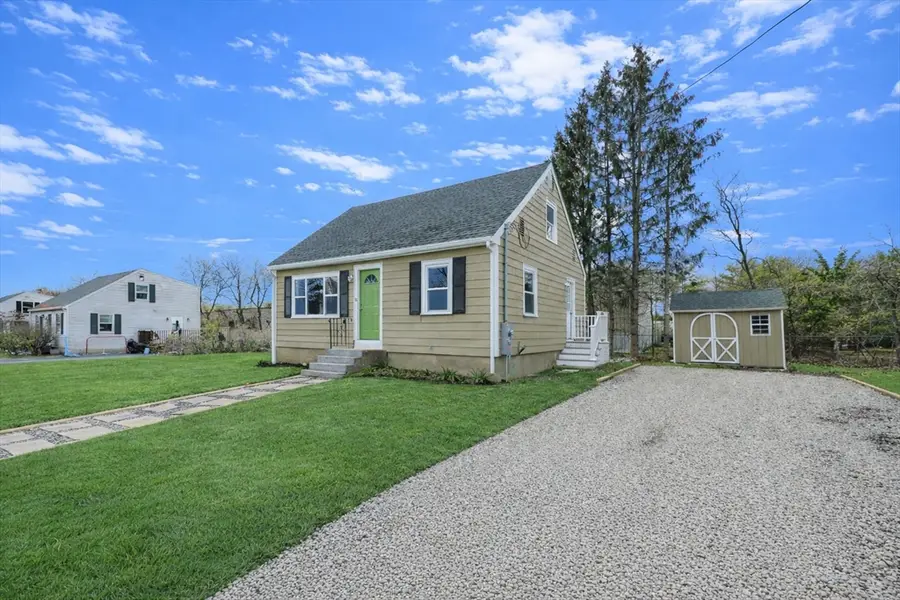 18 Huntington Ave, Plainville, MA 02762 - Image #2