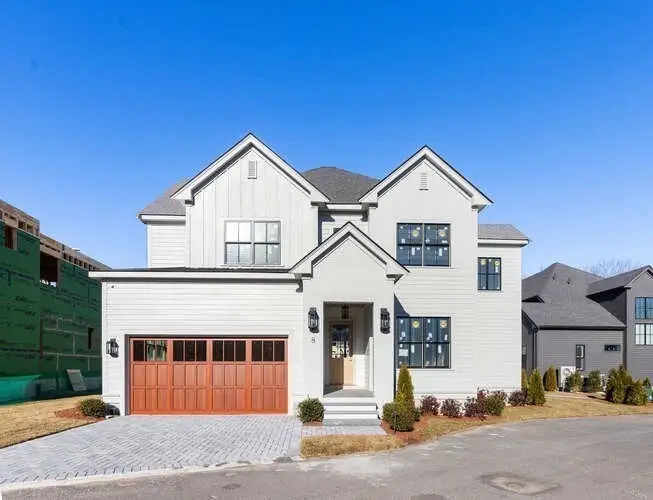 8 Common Court, Lexington, MA 02421 - Image #2