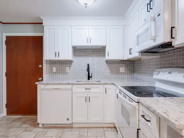 39 Pleasant #A6, Northborough, MA 01532