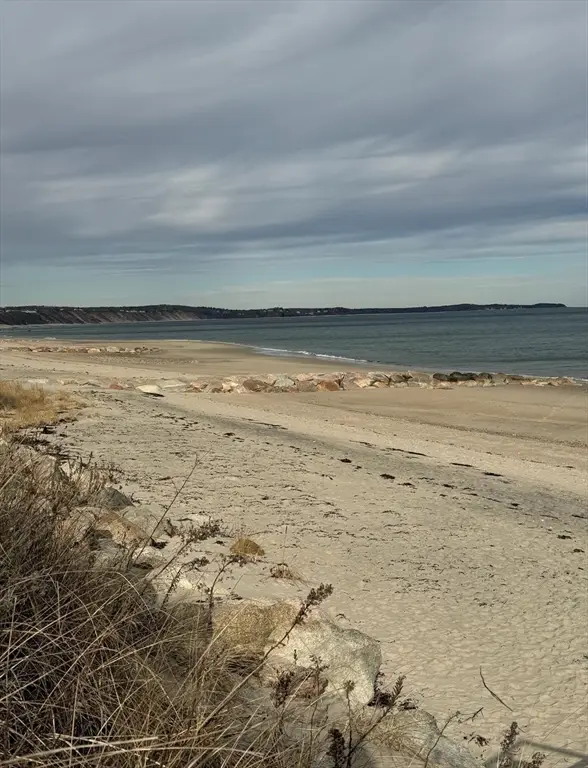8 Driftwood Ln, Sagamore Beach, MA 02562 - Image #1