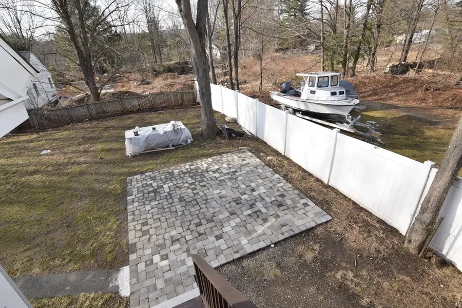 244 Crosby Rd, Berlin, MA 01503 - Image #3