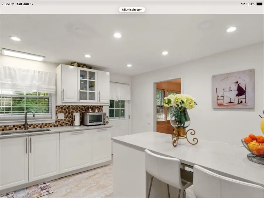 96 Washburn Avenue, Wellesley, MA 02481 - Image #3