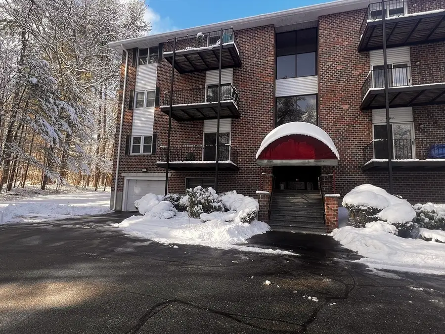 13 Dallas Dr #305, Dracut, MA 01826 - Image #3