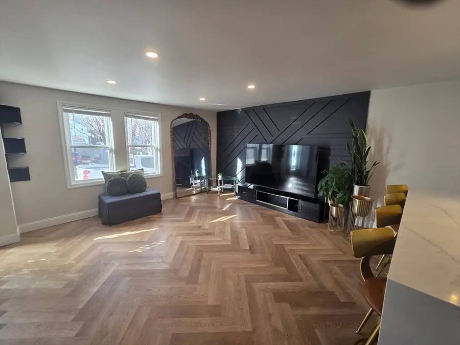 35 Wright St, Stoneham, MA 02180 - Image #2