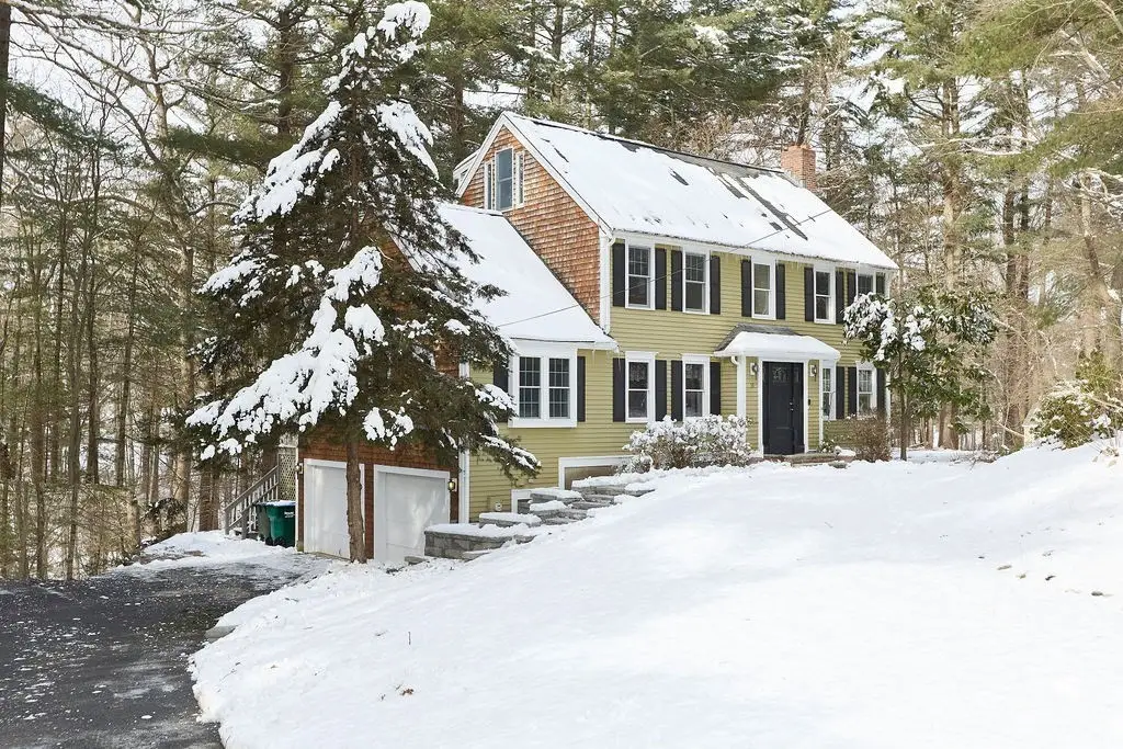 35 Sproul Rd, Hanover, MA 02339 - Image #1