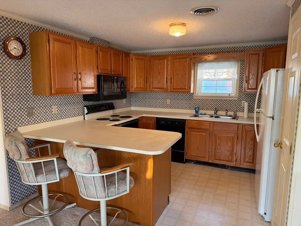 5 Virginia Ave, Marlborough, MA 01752 - Image #1