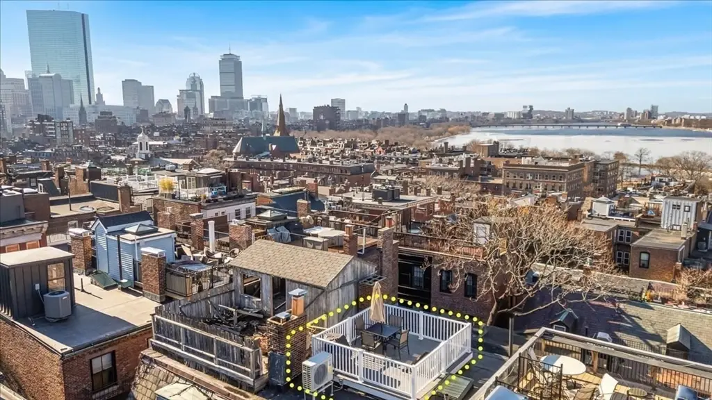 6 Goodwin Pl #4, Boston, MA 02114 - Image #1