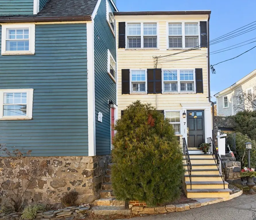 7 Lee #3, Marblehead, MA 01945 - Image #1