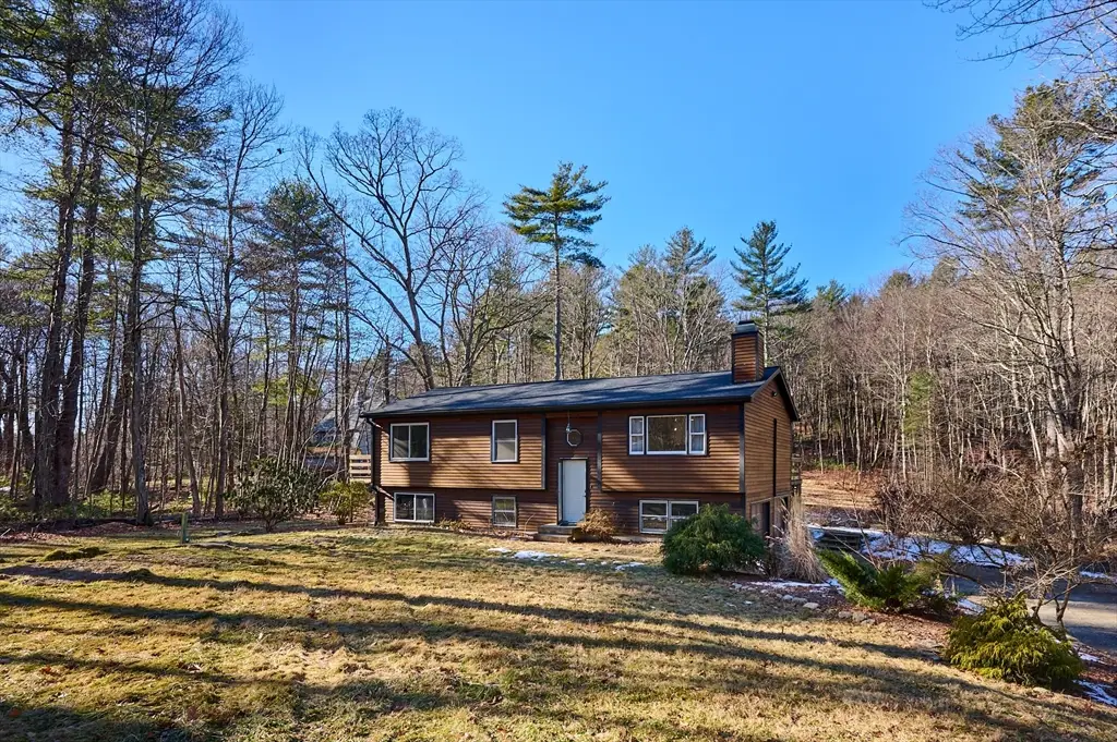 15 Gulf Rd, Pelham, MA 01002 - Image #1